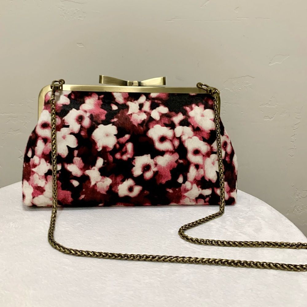 Handmade Real Hair On Calf-hide Floral Print Bowknot Kisslock Clutch & 2 Straps